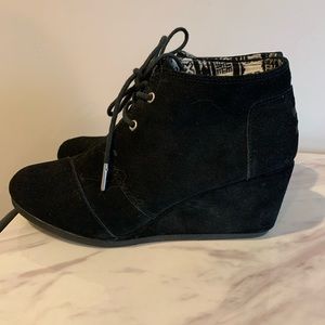 Toms wedges! These are very comfortable.